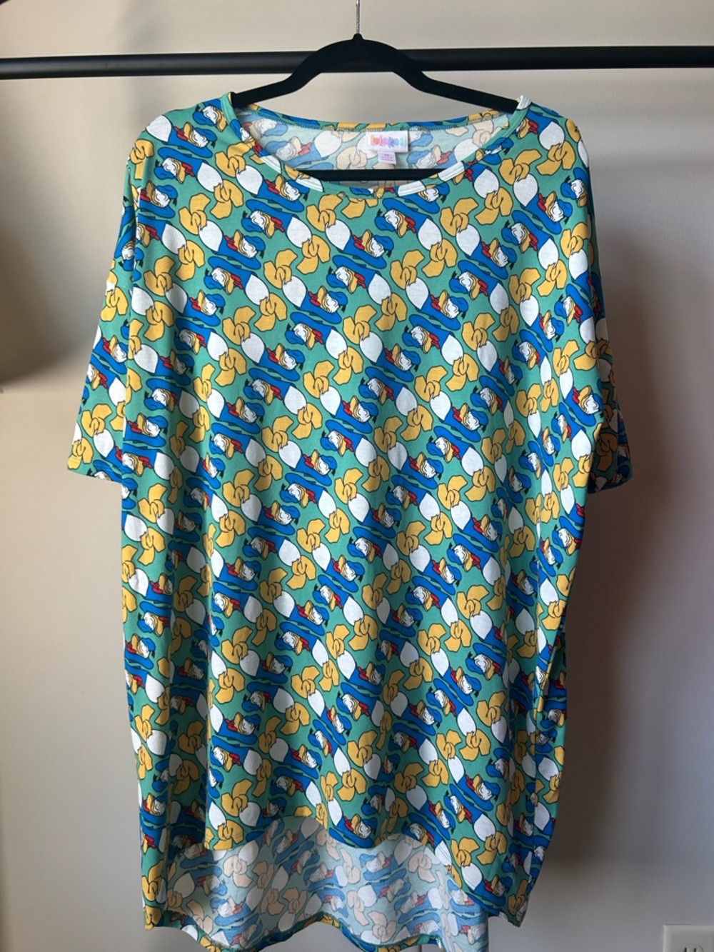 LuLaRoe Disney Sleeping Donald Duck Irma Tunic Top Women’s Medium